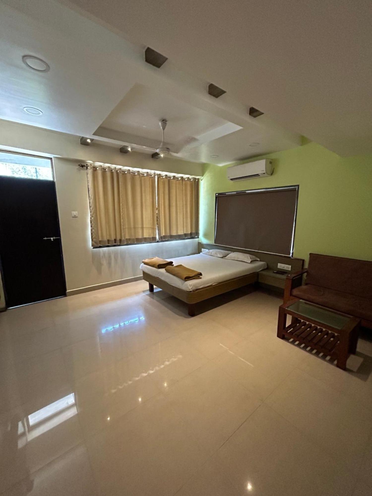 Hotel Aaba'S Gomantak Sawantwadi Exterior photo