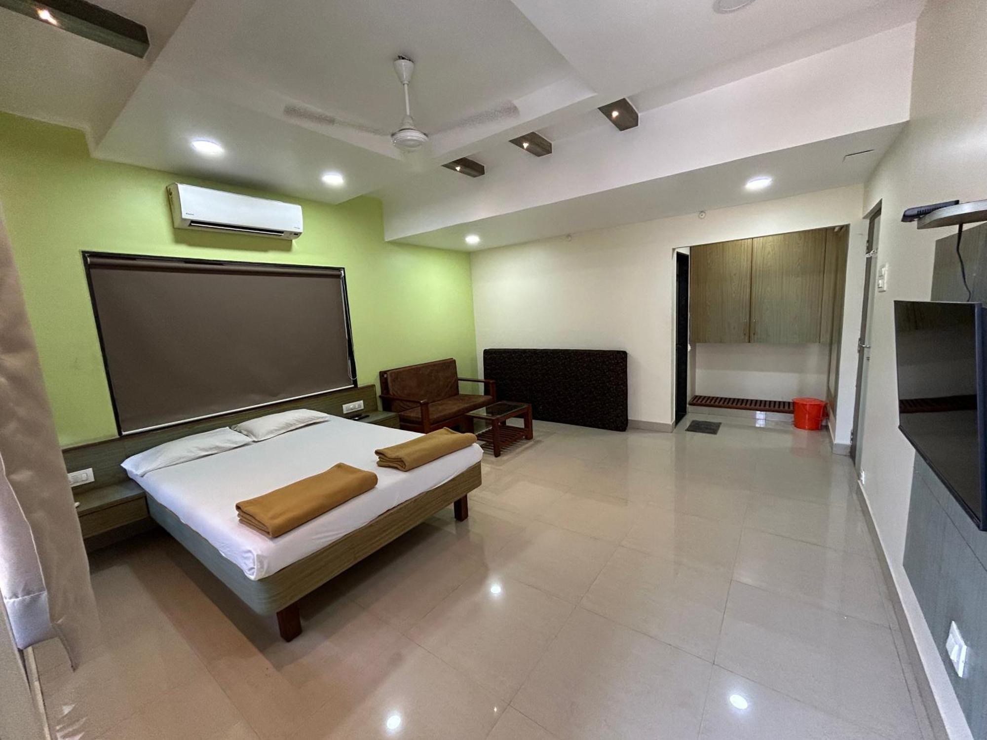Hotel Aaba'S Gomantak Sawantwadi Exterior photo