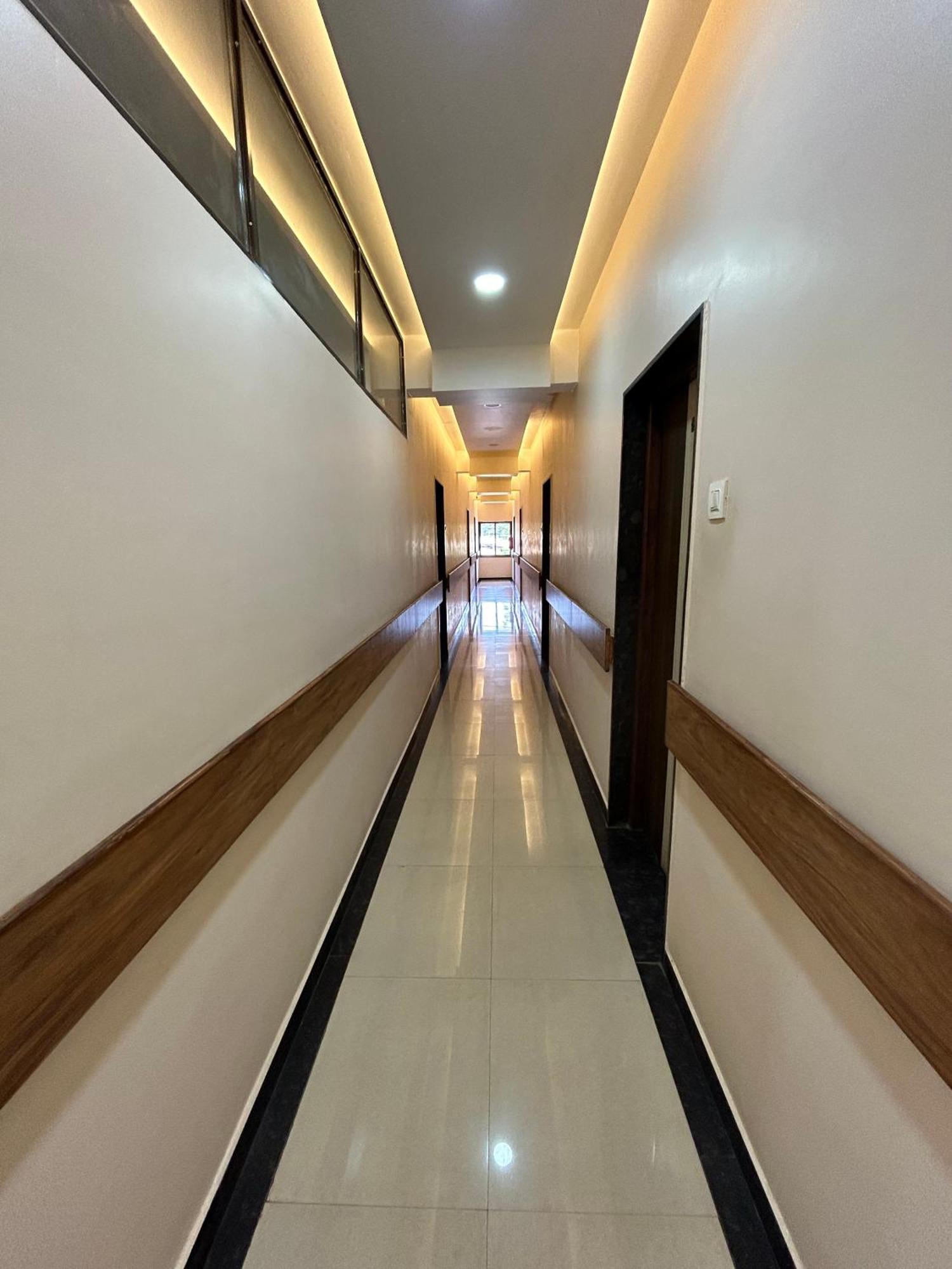Hotel Aaba'S Gomantak Sawantwadi Exterior photo